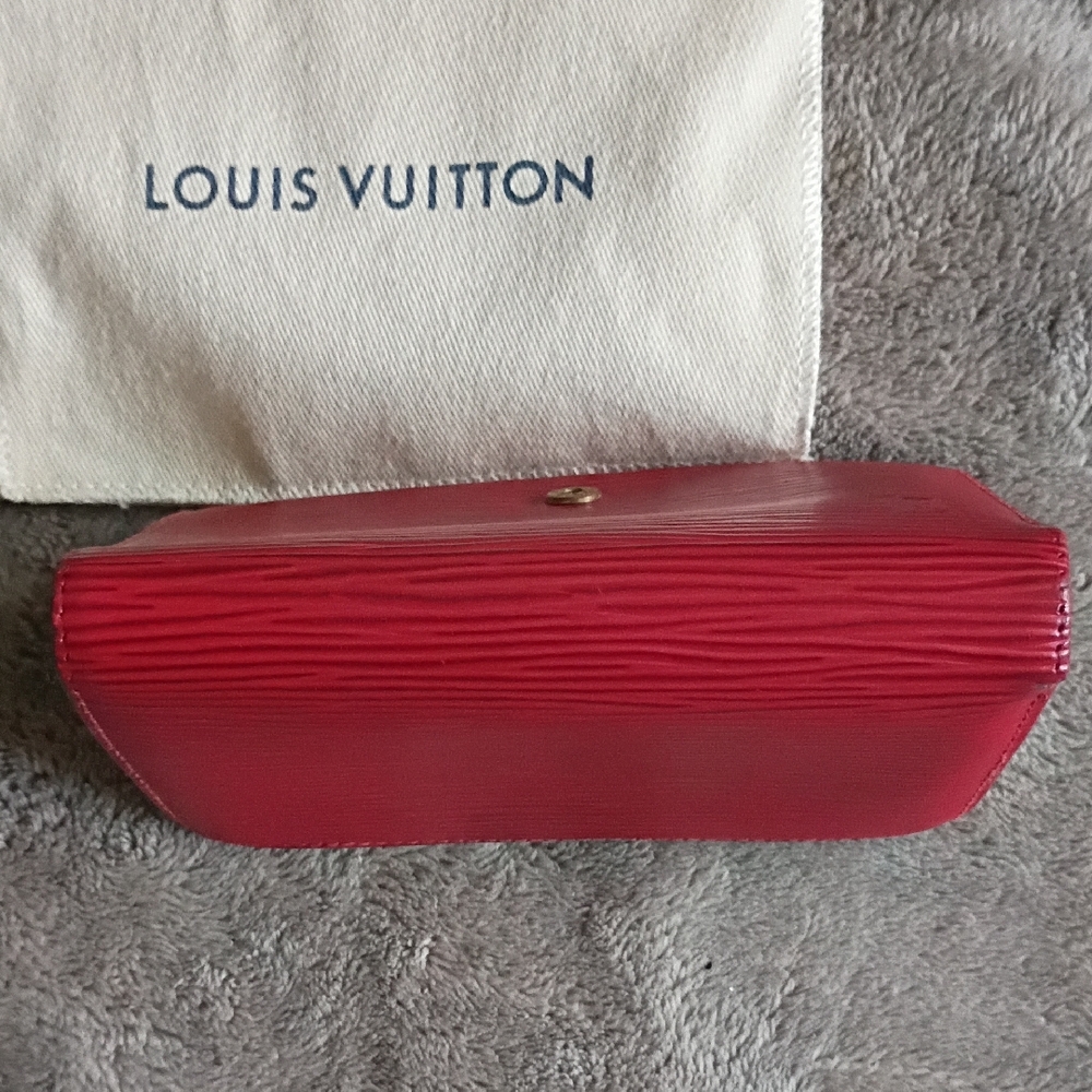 Authentic Louis Vuitton Red Epi Leather Wallet Ho - Picture 10 of 11